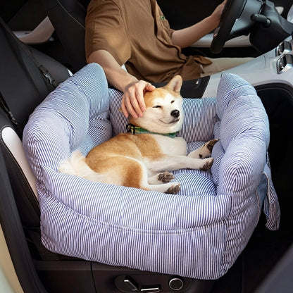 Dog Booster Car Seat – Adjustable Harness & Semi-Enclosed Design