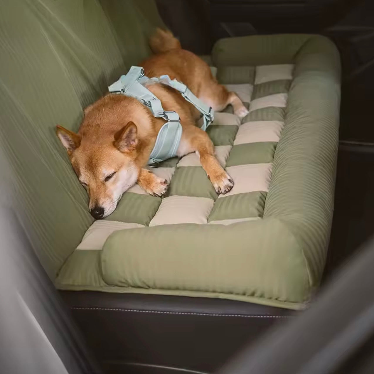 Large Dog Car Seat Bed – Waterproof & Bolstered with Anti-Slip Base